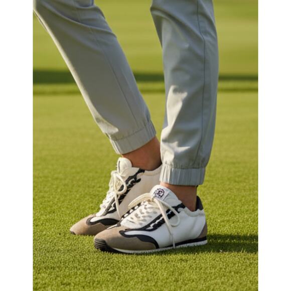 Tory Burch Women’s Ruffle Golf Sneakers Navy White Leather Suede Trim Size 7.5M - Picture 1 of 9